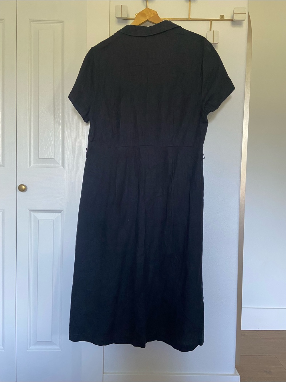 Quince Black Linen Button-Front Midi Dress Side Pockets - Picture 4 of 10
